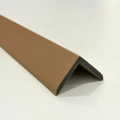 Angulo para decking exterior WPC