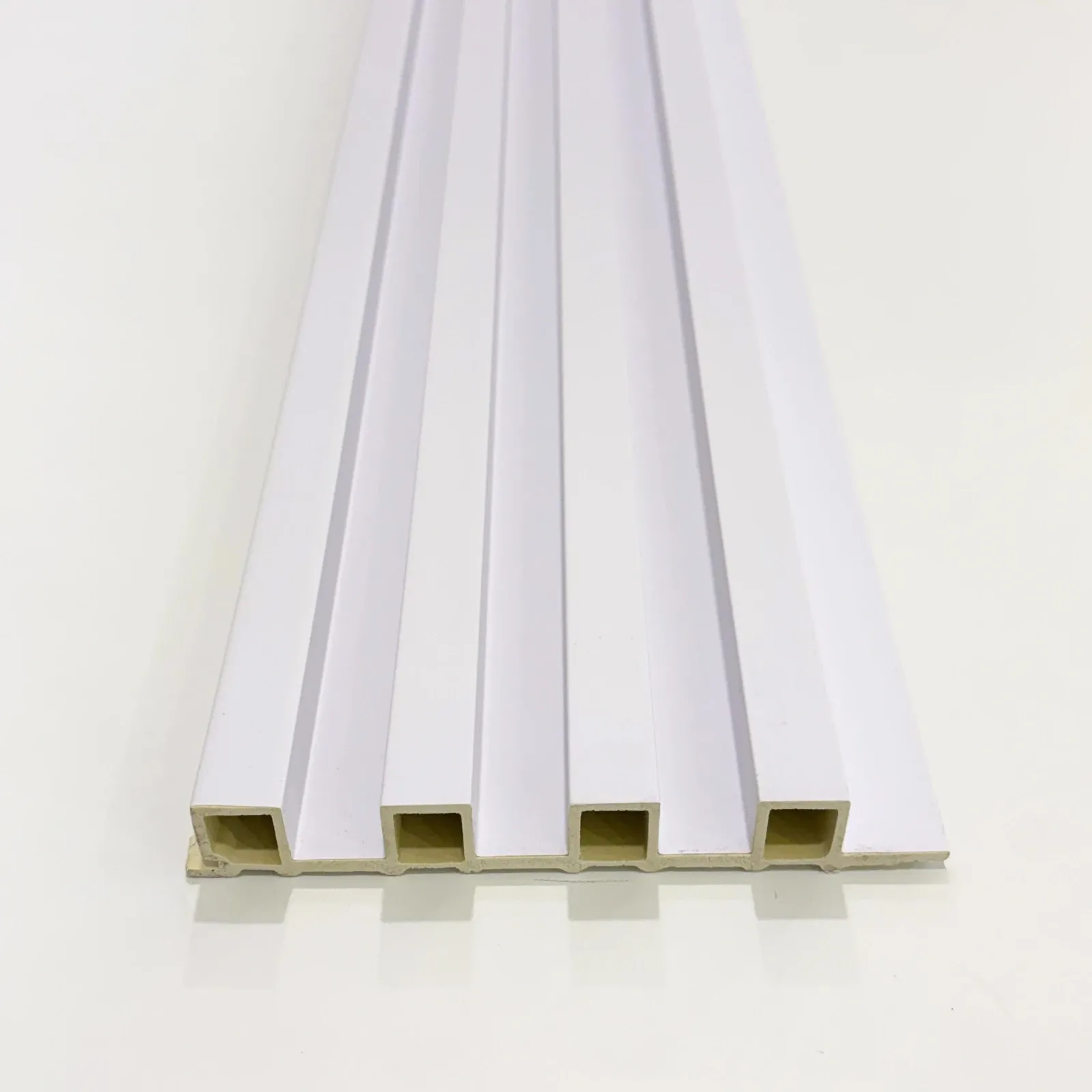 Lambrín Interior WPC de 16cm x 2.90m — Blanco Mate
