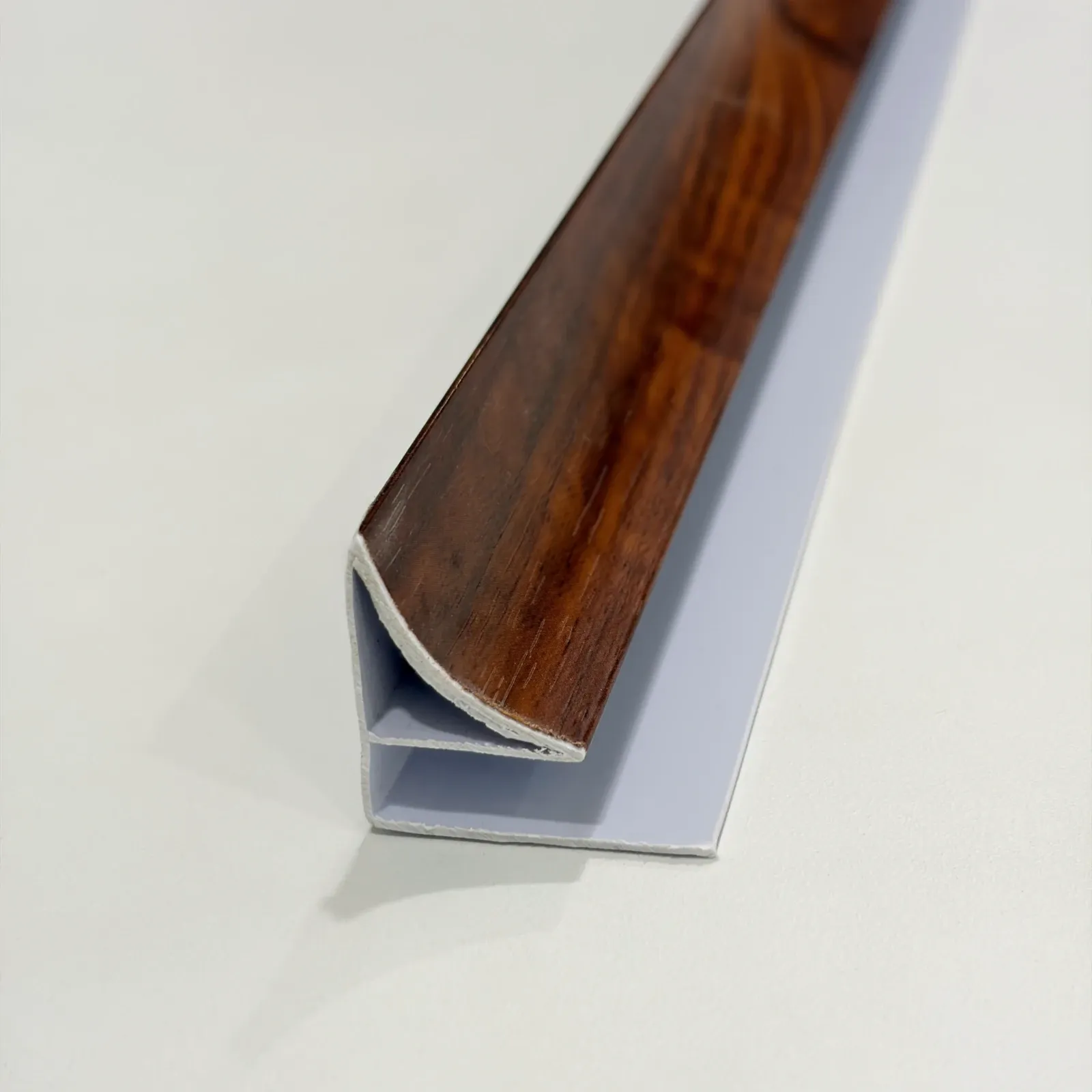 Esquinero interior — Mahogany