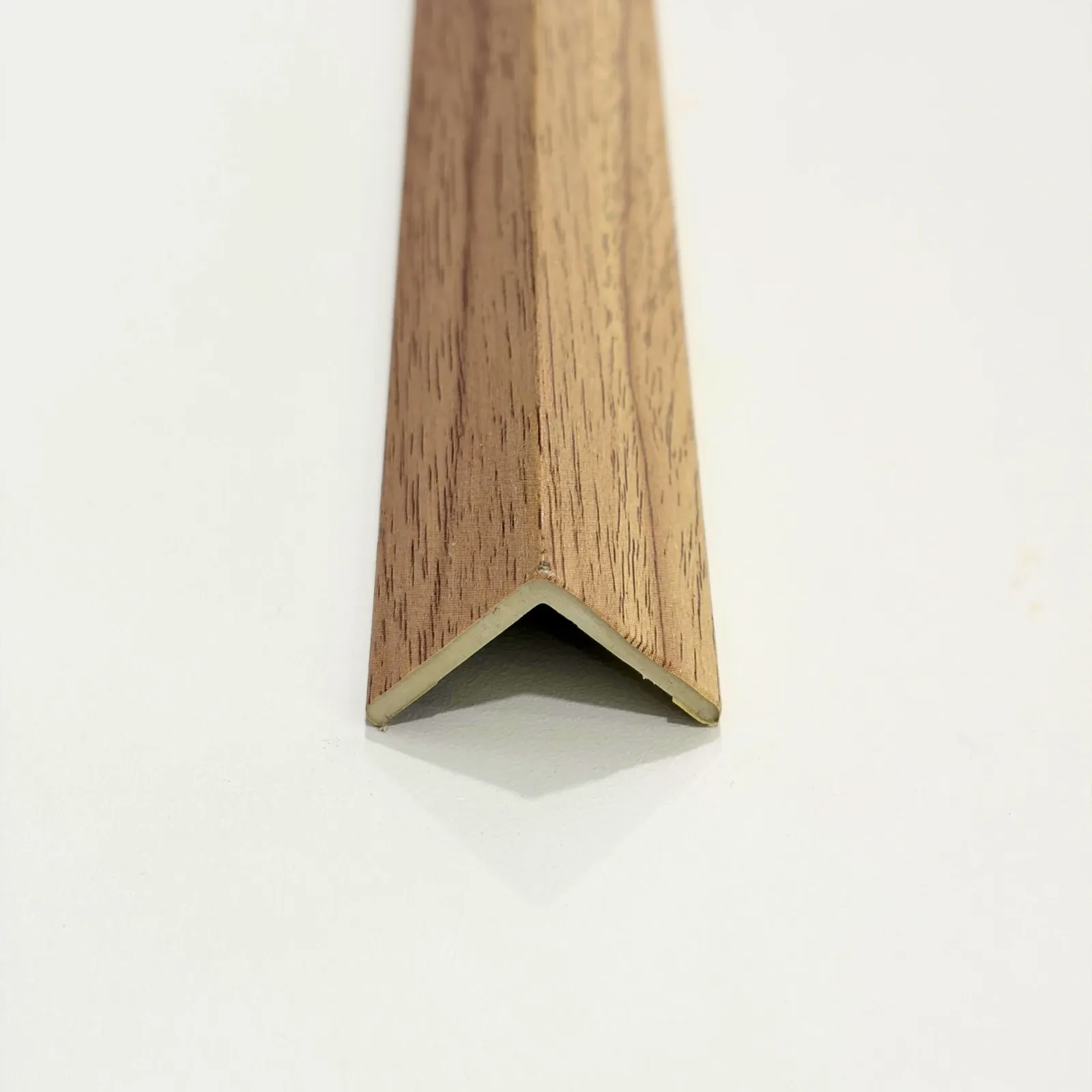 Angulo para lambrin interior WPC 2.90m — Roble Claro